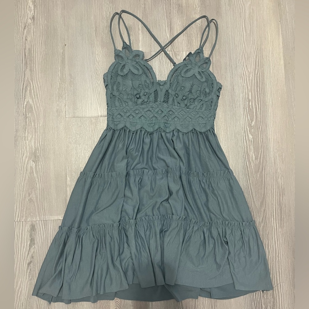 NWOT Zenana blue grey crochet lace cami dress size medium